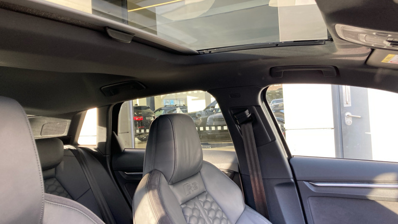 Audi RS3 RS 3 TFSI Quattro Vorsprung 5dr S Tronic Petrol Hatchback